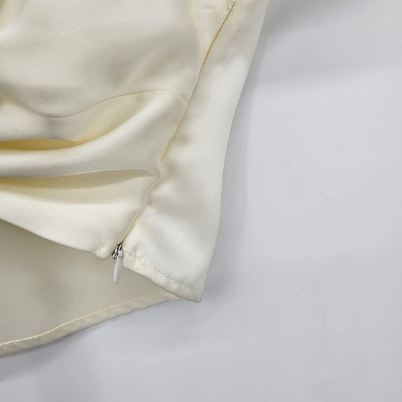 House of Harlow 1960 Ivory Satin Twist Fronr Cropped Blouse Womens Size Medium - Picture 6 of 6